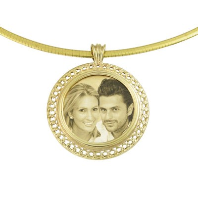 9ct Gold Designer Italian Round Photo Engraved Pendant